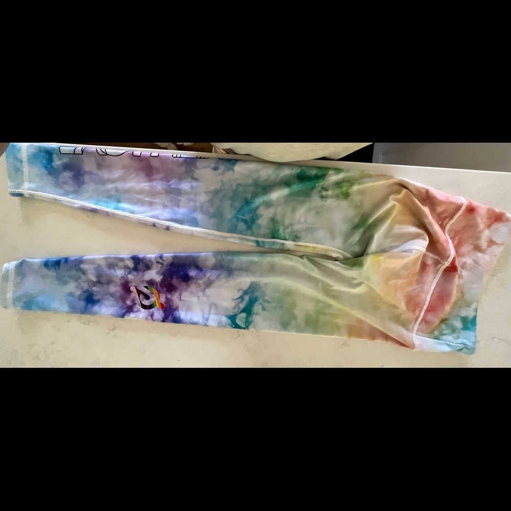 Peloton Lead with Love Legging Size Small